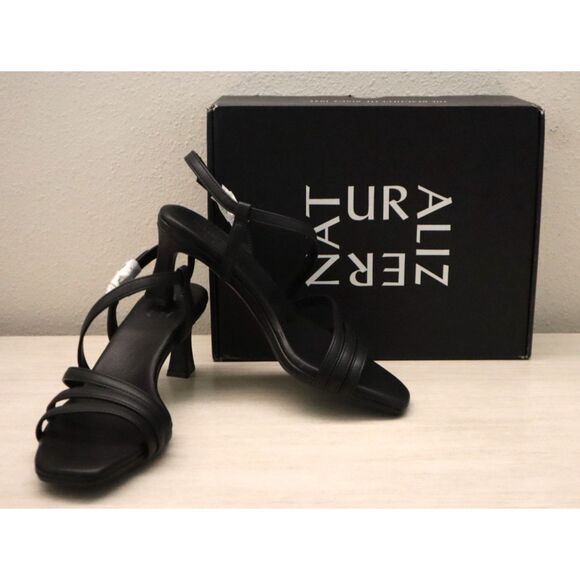 Naturalizer I9063S1001 Women Sz 7W Black PU Leather Galaxy Strappy Sandals - Picture 1 of 12